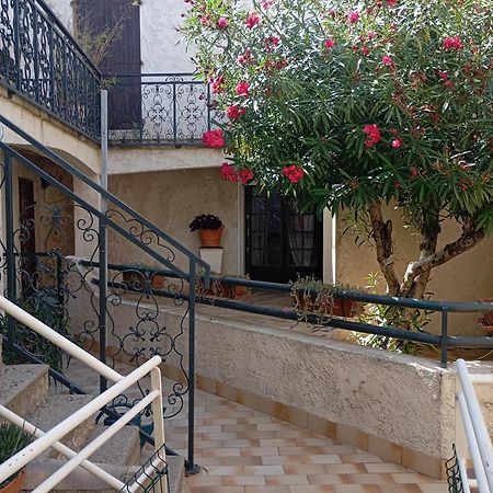 Apartamento Cairenou Location Saint-Martin-dʼArdèche Exterior foto
